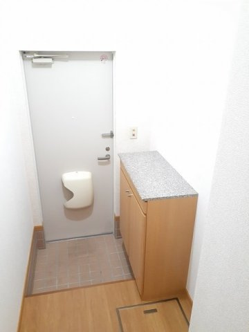 コート・サンモールの玄関