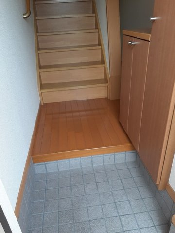 サンシャイン姫島Ａの玄関