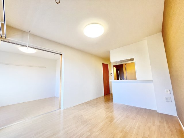 リバテンハイツの居間・リビング|※別部屋参考写真