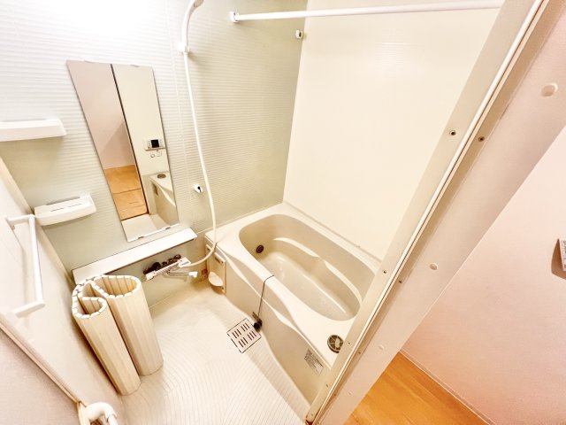 リバテンハイツの浴室|※別部屋参考写真