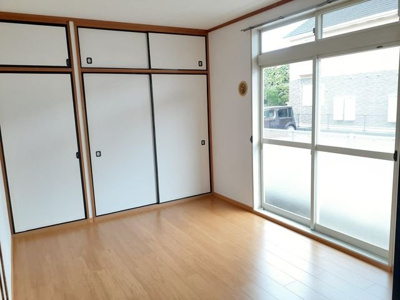 【居間・リビング】 | ロマニー華