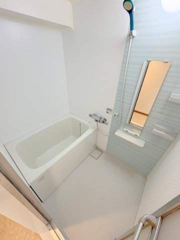 メゾン三晴の浴室