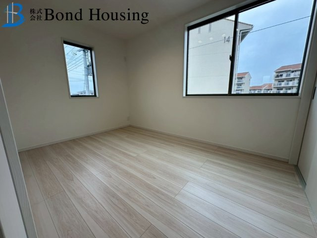 山電　林崎松江海岸駅徒歩３分　明石市貴崎２丁目　新築戸建の洋室