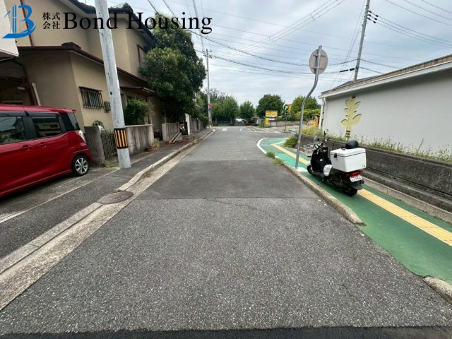 山電　林崎松江海岸駅徒歩３分　明石市貴崎２丁目　新築戸建の前面道路含む現地写真