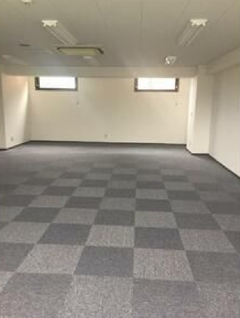 貸店舗事務所　小山市駅東通りの内装