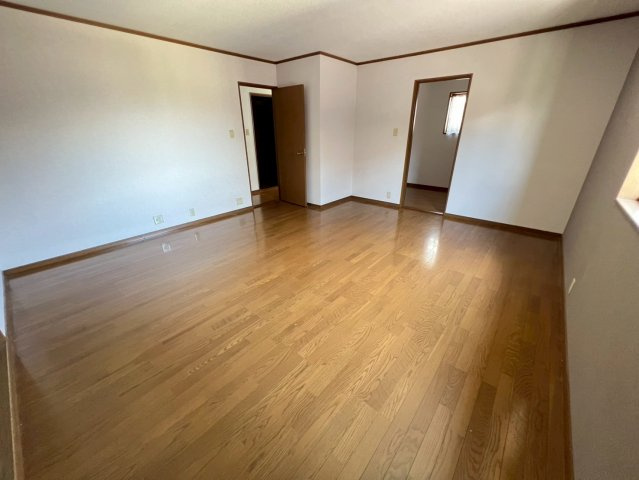 和歌山市葵町・中古戸建・116082の洋室