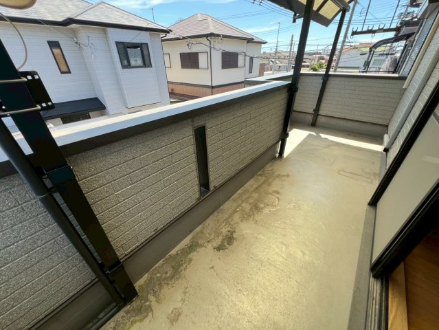 和歌山市葵町・中古戸建・116082のバルコニー
