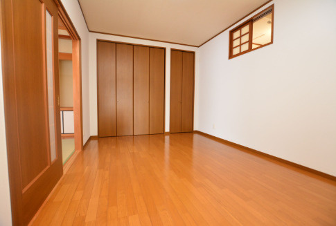 【洋室】 | 目尾戸建