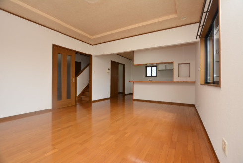 【居間・リビング】 | 目尾戸建