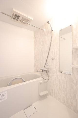 菊池郡菊陽町大字津久礼の賃貸マンションの浴室
