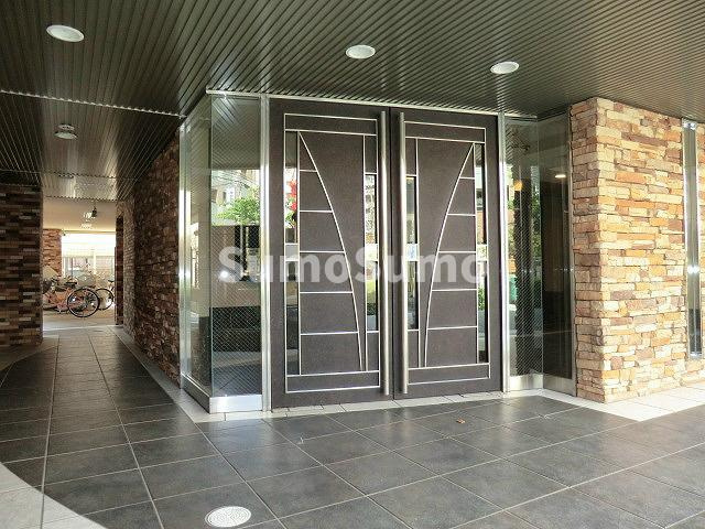 アスヴェル神戸ハーバーサイドのエントランス|建物の内部です