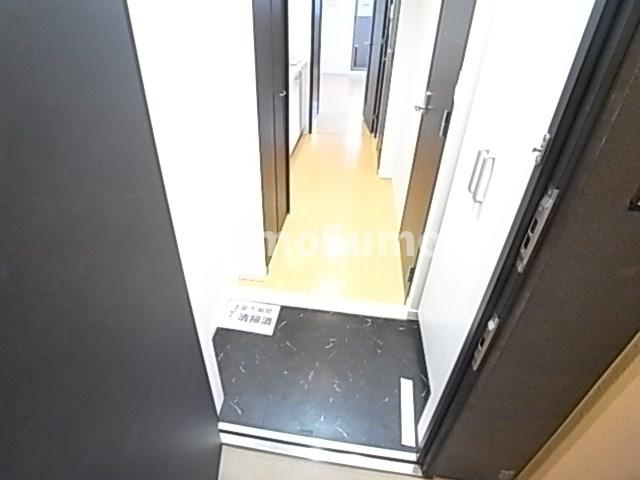 アスヴェル神戸ハーバーサイドの玄関|収納もある玄関です