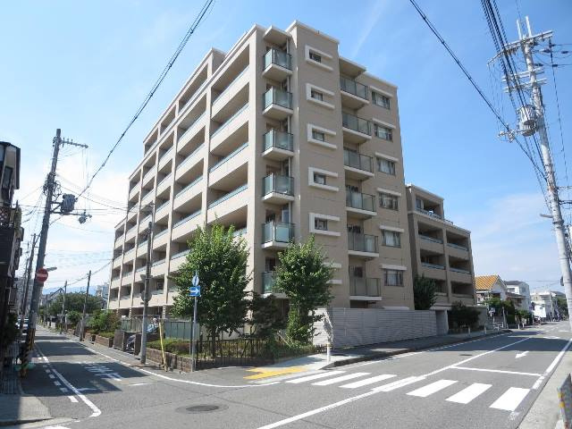 ローレルコート立花町の外観