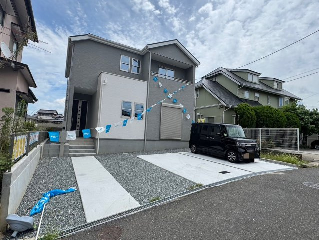 ーBloomーブルームー小倉南区横代東町2丁目1期　【小倉南区　新築戸建て】の外観|ブルームーBloomーシンプル飽きのこない デザインが特徴の外観です♪　　【小倉南区　新築戸建て】