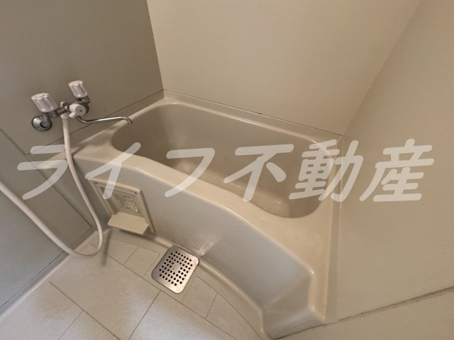 シャンボール今里Ⅱ番館の浴室|日々の暮らしに欠かせないお風呂です