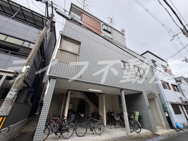 シャンボール今里Ⅱ番館の外観|外観は落ち着いています