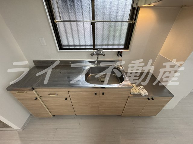 シャンボール今里Ⅱ番館のキッチン|お料理しやすいキッチンです