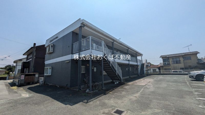 【外観】 | エルハイツイッセー | 外はこのようになっています