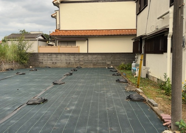【外観】 | 人が暮らすうえで日光は大切な要素となります。日当たりの良さは譲れないポイントですね。併せて近くに大きな建築物の建築予定がないか、あるいはそれが可能な土地が近くにないか事前に確認することもお勧めします。
