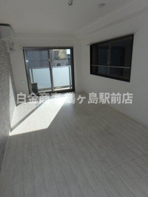 【洋室】 | Villa Brise | 反転タイプになります