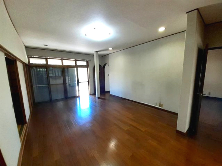 宇土市住吉町の中古一戸建の洋室|12帖