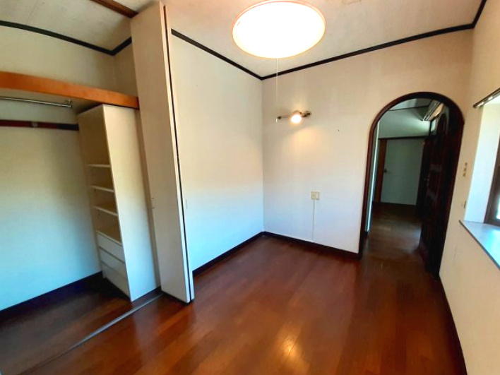 宇土市住吉町の中古一戸建の洋室|5帖