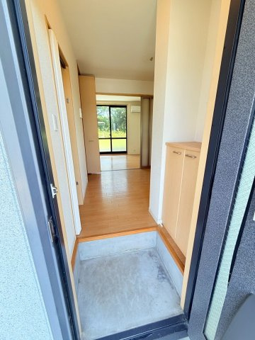 フレグランス玉名Ⅱ棟の玄関