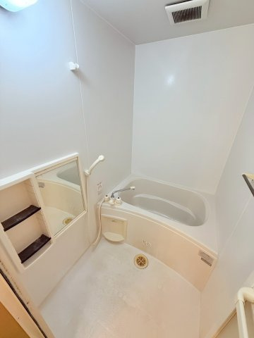 フレグランス玉名Ⅱ棟の浴室