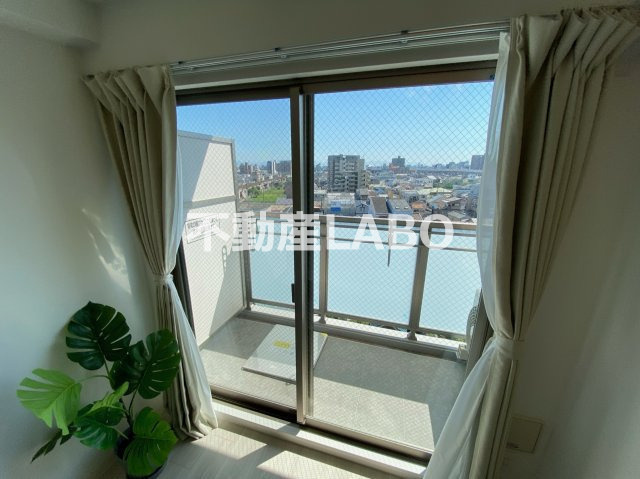 パークナードフィット美章園のバルコニー