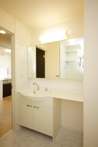 eternoの独立洗面台