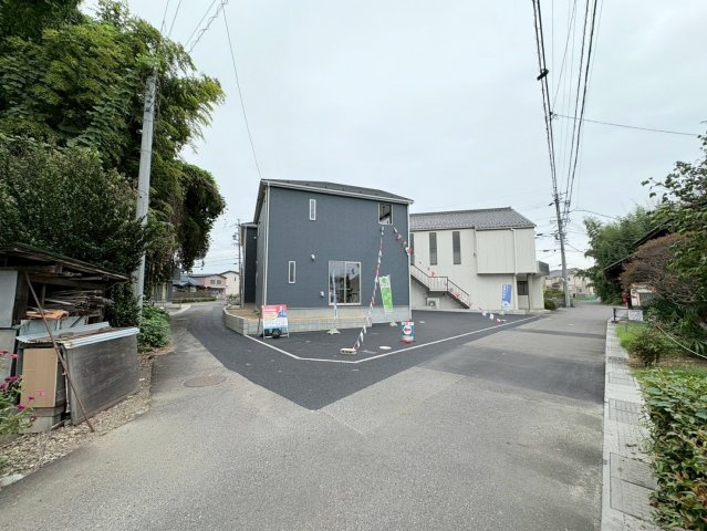 クワイエ　各務原市那加新田町2丁目第3　全2区画分譲の前面道路含む現地写真|■前面道路　■ヤマダ不動産　株式会社リライフ　
■夢のマイホーム購入をフルサポートします！