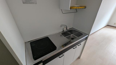 【キッチン】 | ファミーユ鶴見 | 汚れ知らずのＩＨクッキングヒ… 