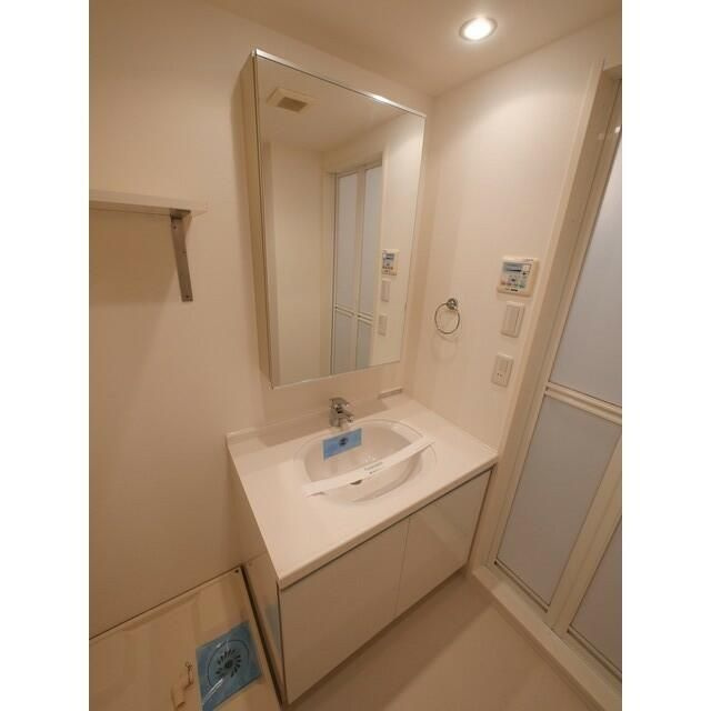 コンフォリア東池袋の洗面所