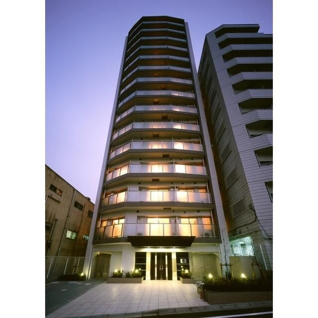 コンフォリア東池袋のバルコニー