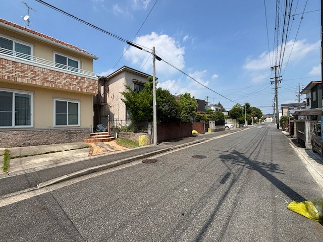 緑区池上台三丁目土地の前面道路含む現地写真