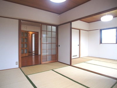 【内装】 | プレアール長門石 | 明るい室内です