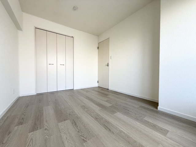 シルクコーポ諏訪野の洋室|個人の部屋や寝室として使える洋室です