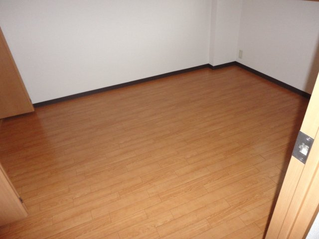 ノーヴァ２１　　　刈谷市近郊の賃貸はクラスホーム刈谷店の内装|洋室