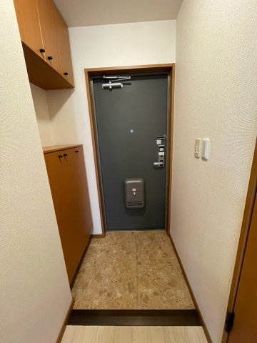 ヴィラ・シフォンⅠの玄関