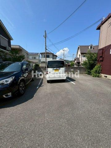 プレジール木ノ本Ⅱの駐車場
