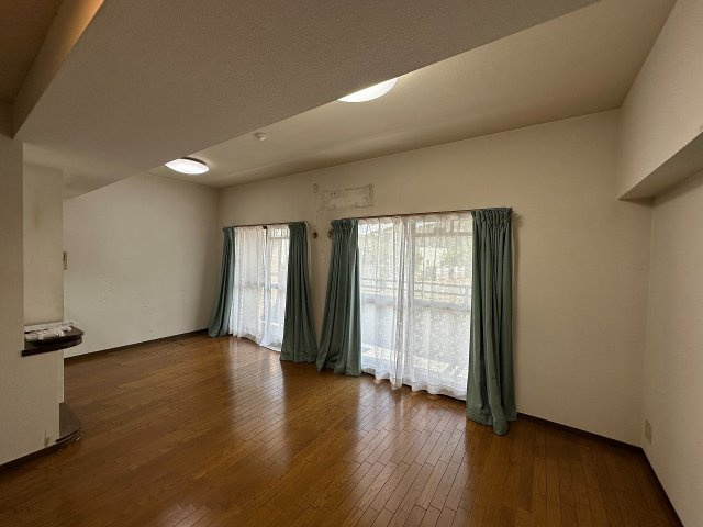 ユーハウス長良川【2階】の居間・リビング