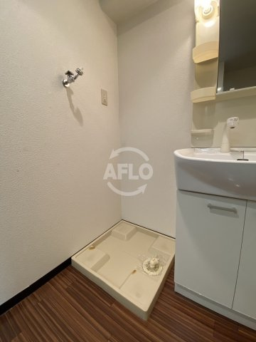 インペリアル靭本町の洗面所|インペリアル靱本町　室内洗濯パン