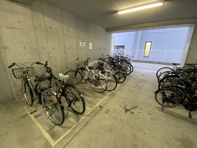 インペリアル靭本町のその他共用部分|インペリアル靱本町　駐輪場