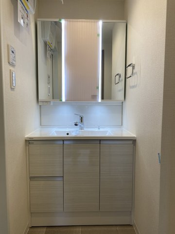 ジェイパーク戸越銀座ブランシェールの独立洗面台