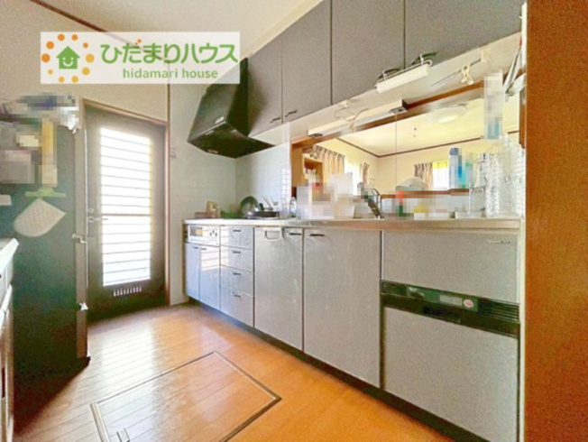 【キッチン】 | 取手市桜が丘4丁目　中古戸建 | IHなので、コンロ掃除も楽々できちゃいます♪