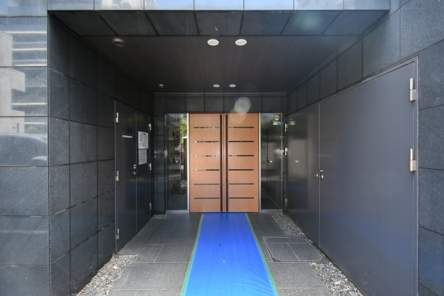 グランディ市谷柳町のその他共用部分|エントランスです。