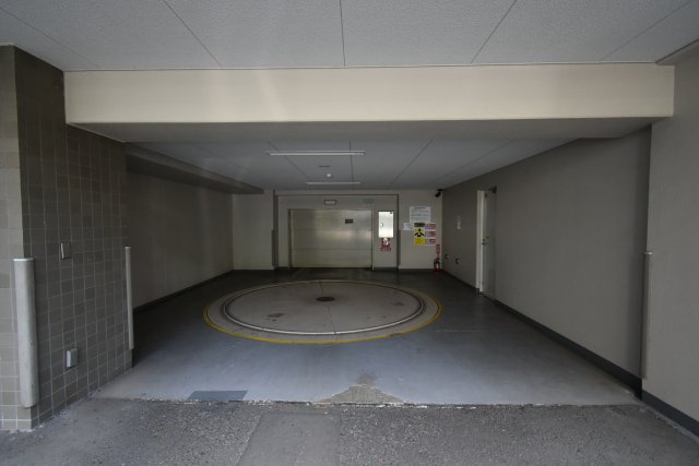 グランディ市谷柳町の駐車場|機械式駐車場です。空き状況は都度ご確認が必要です。