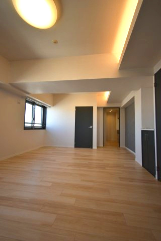 グランディ市谷柳町の居間・リビング