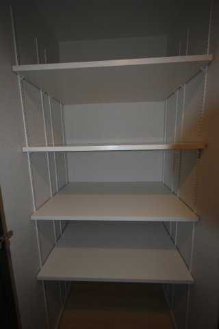 グランディ市谷柳町の収納