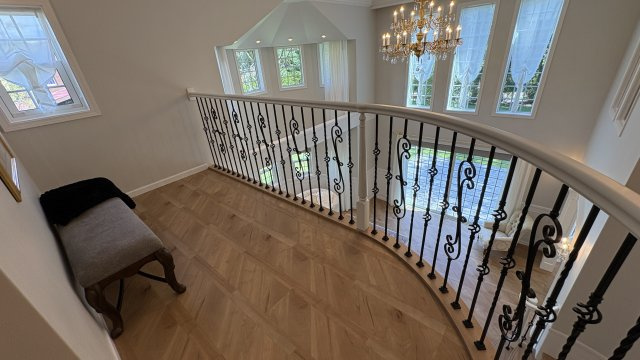 南軽井沢 白レンガが美しい新築戸建てのその他|2F踊り場。